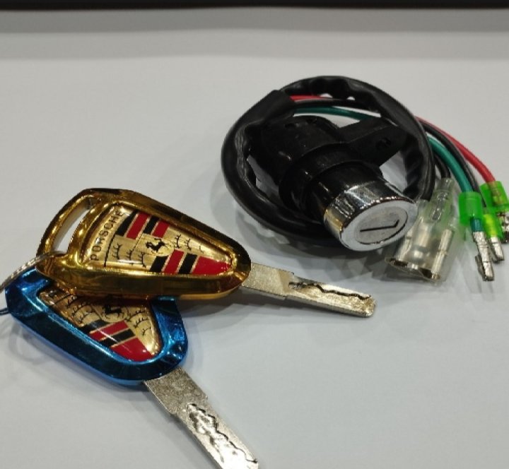 Ignition Switch with Computerized fancy Keys for 70cc bike new style two fancy computerize keys for all 70cc bikes