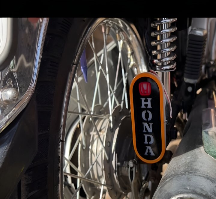 Bike Fancy Neon Reflector Light For 125 And CD 70 Universal product #BIKEmodificatiion #bikeneonlight #cslight #csbikelight